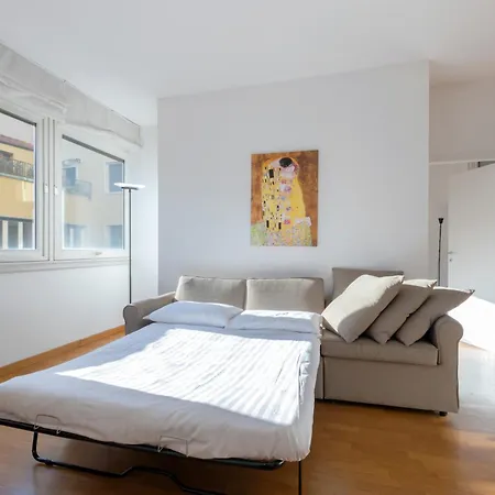 Apartment Joivy By The Como